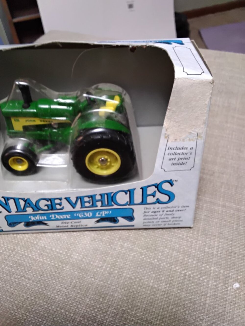 NIB Vintage ERTL 1/43 John Deere 630 LP Tractor - Vintage Vehicles Series (1989) - Picture 3 of 8